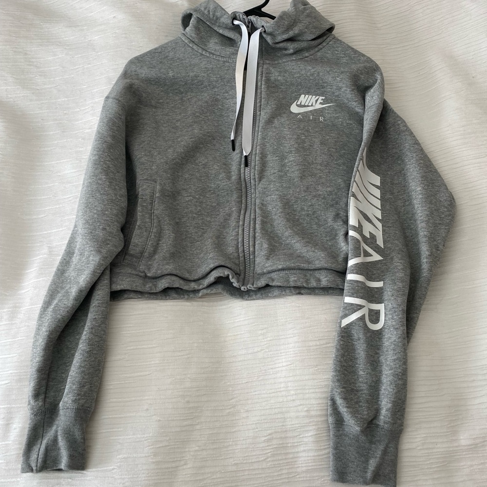 Nike crop zip